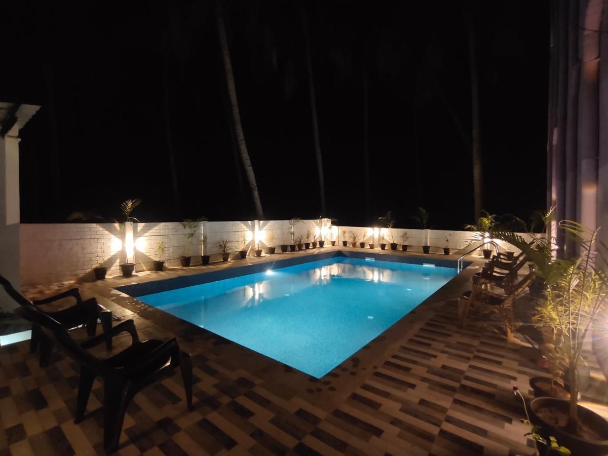 Pv Inn Пондичери Екстериор снимка