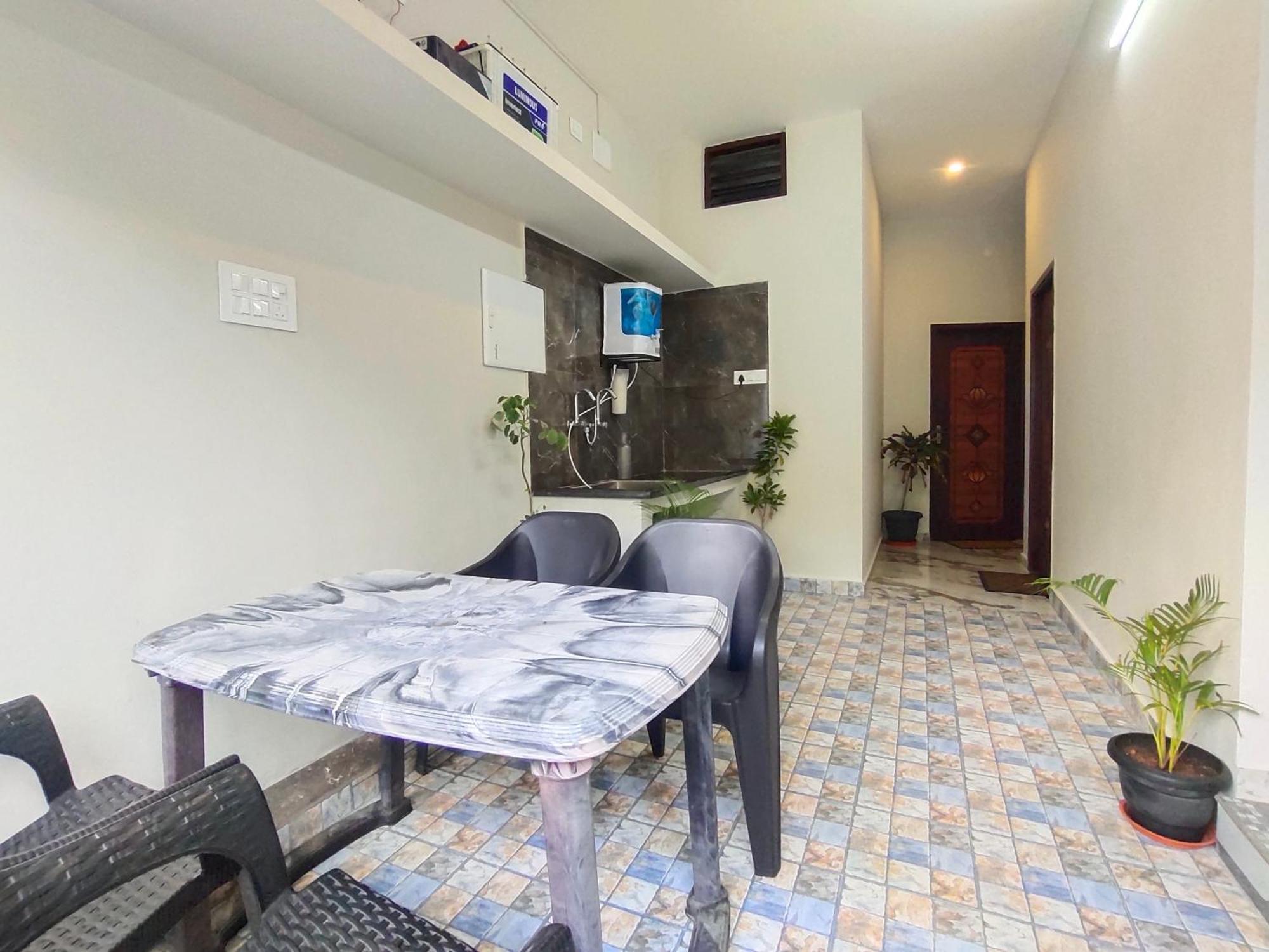 Pv Inn Пондичери Екстериор снимка