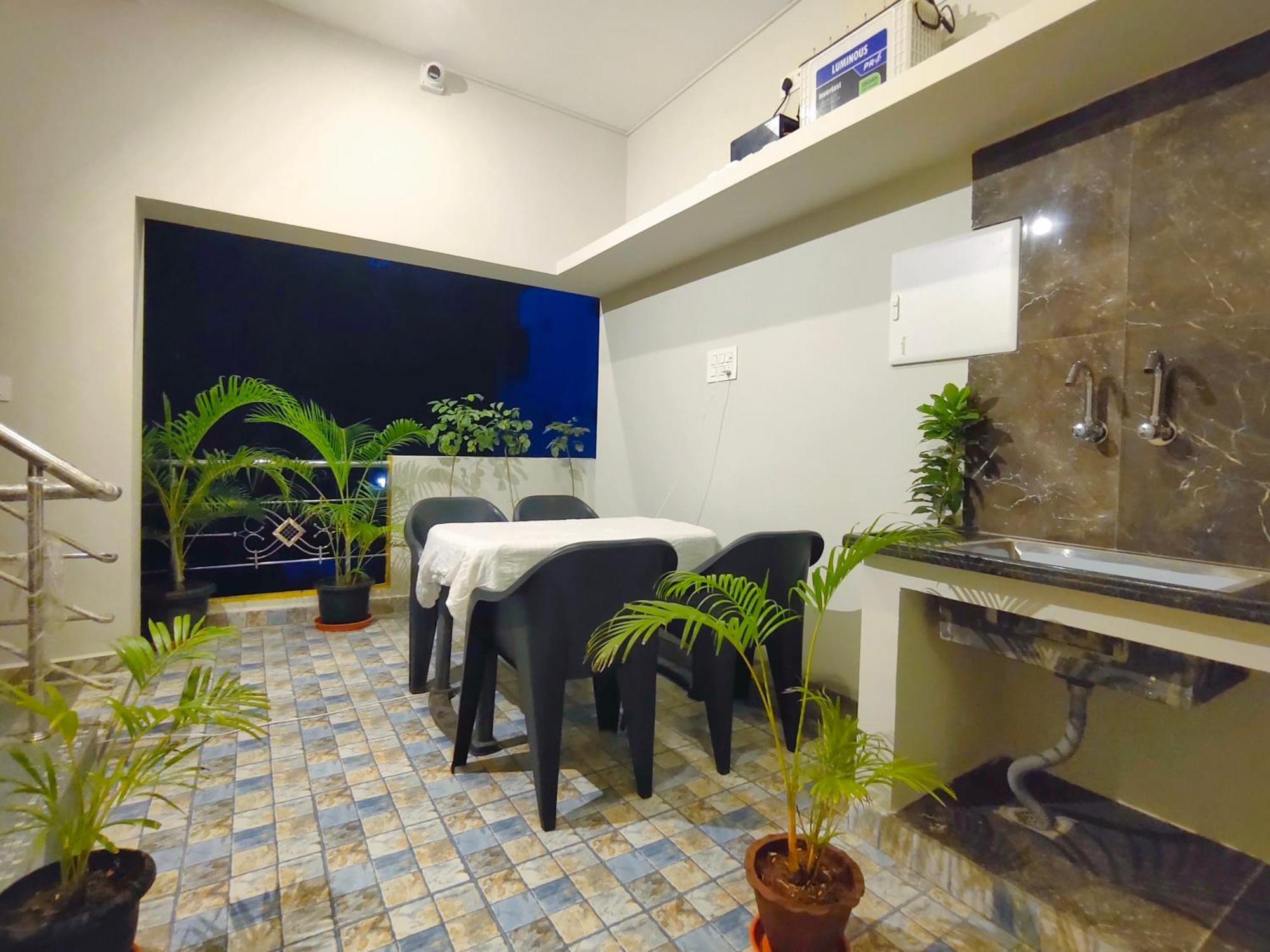 Pv Inn Пондичери Екстериор снимка