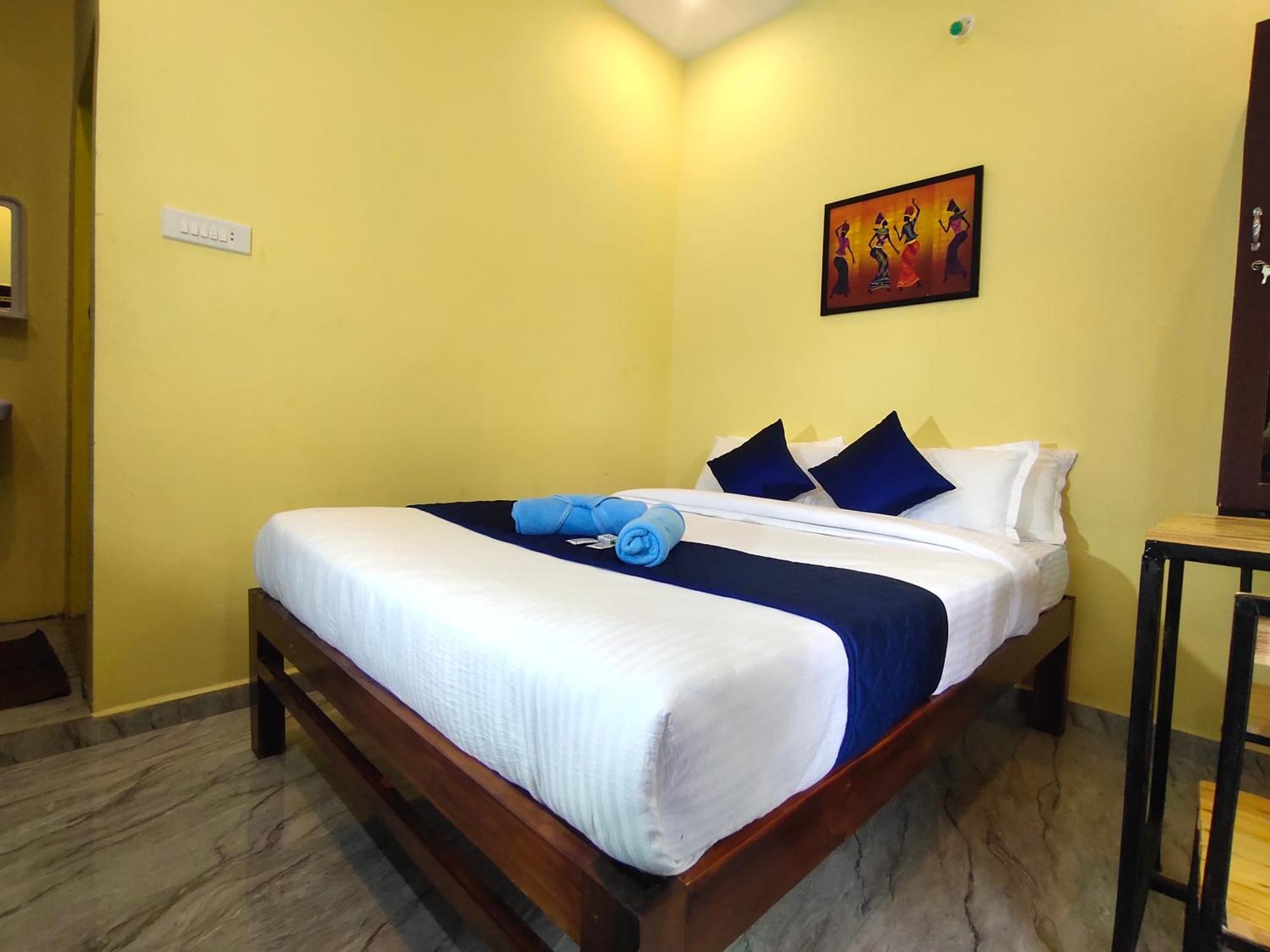 Pv Inn Пондичери Екстериор снимка